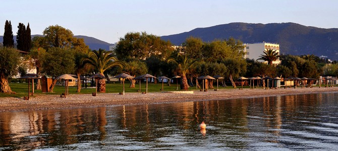 O dimineață perfectă în insula Corfu, Grecia O dimineață perfectă în insula Corfu, Grecia